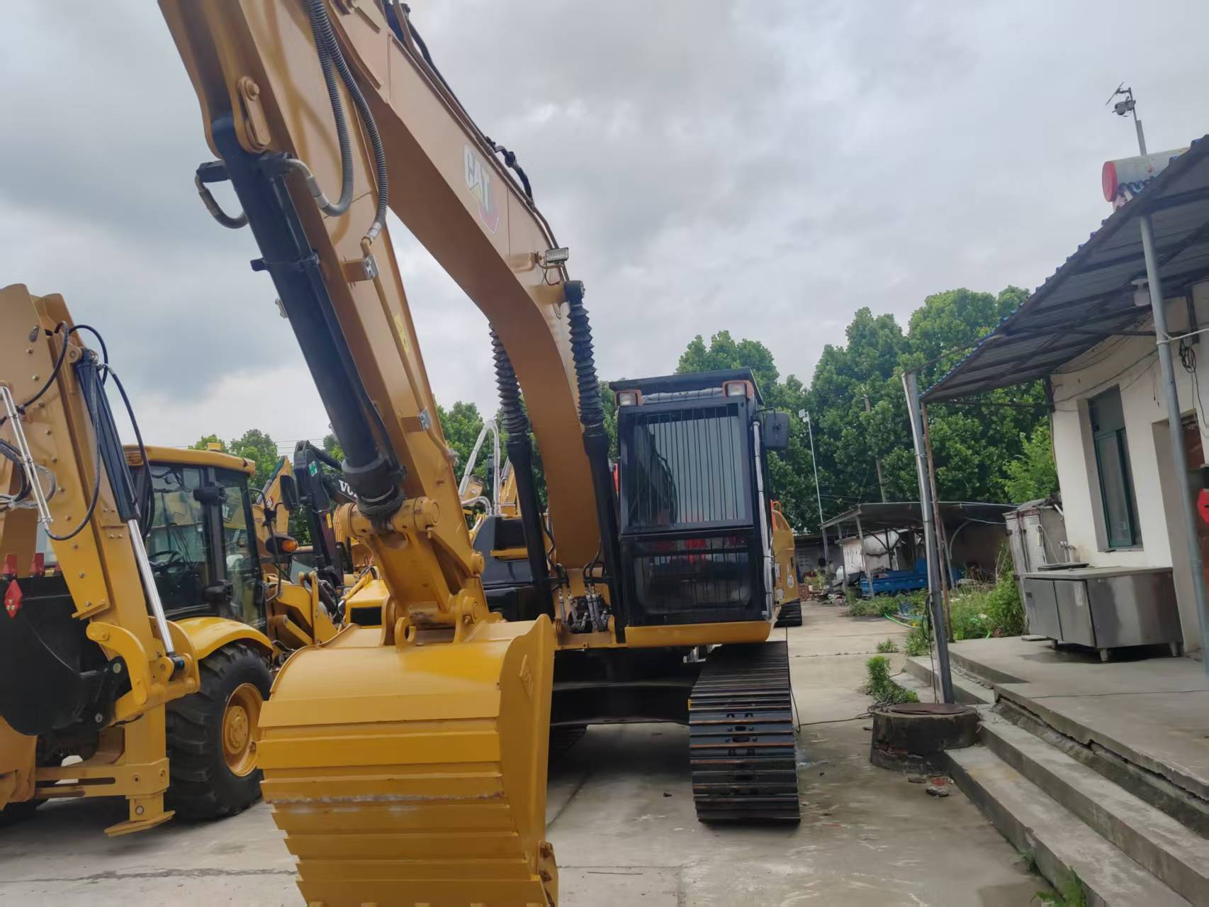 Caterpillar 315D2 image 2