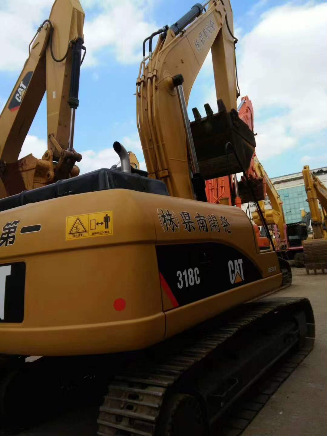 Caterpillar 318C image 2