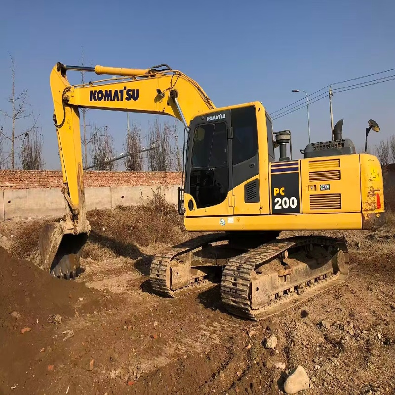 Komatsu 200 Authentic