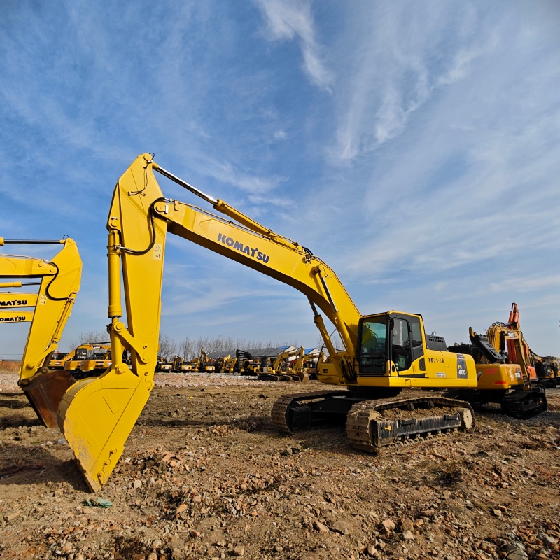 Komatsu 400-8