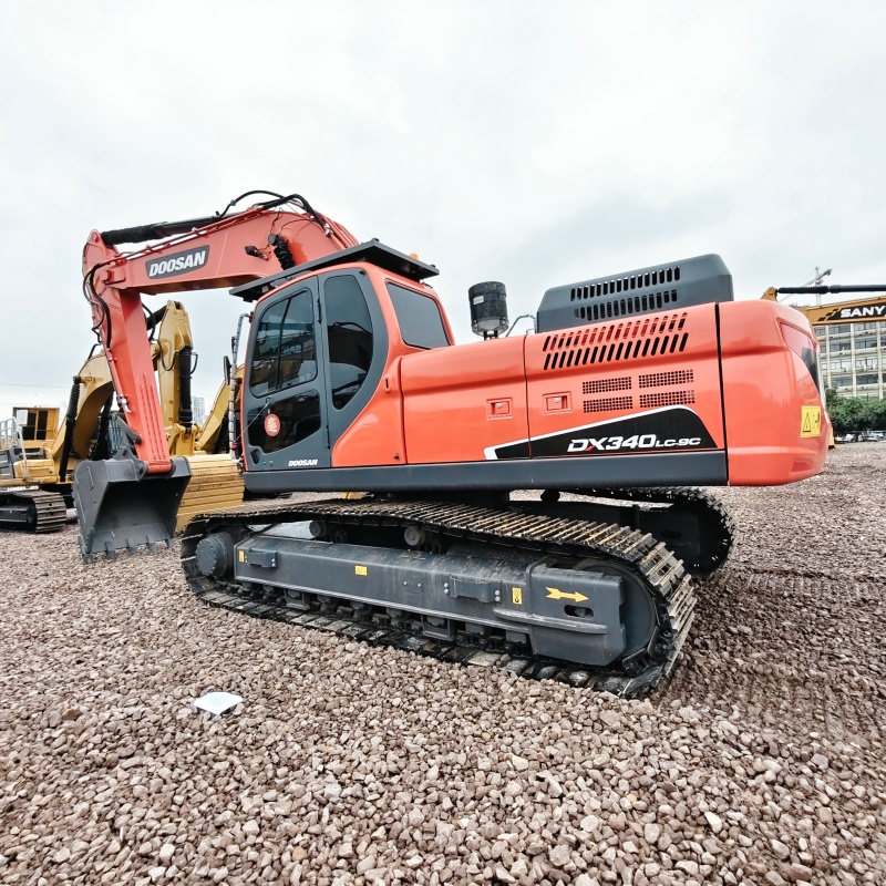 Doosan DX340 image 2