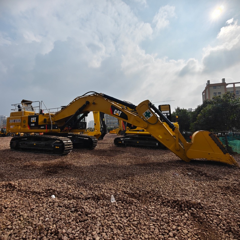 Caterpillar 349D image 2