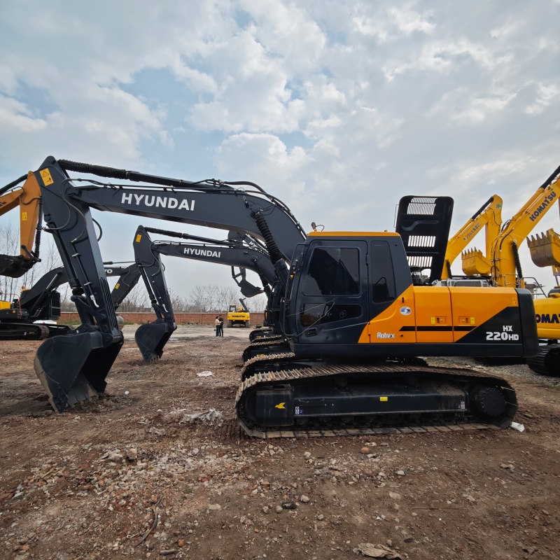 Hyundai 220HD image 2