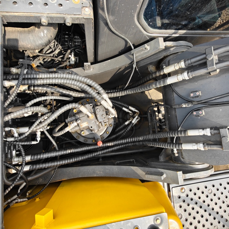 Volvo 240 image 11
