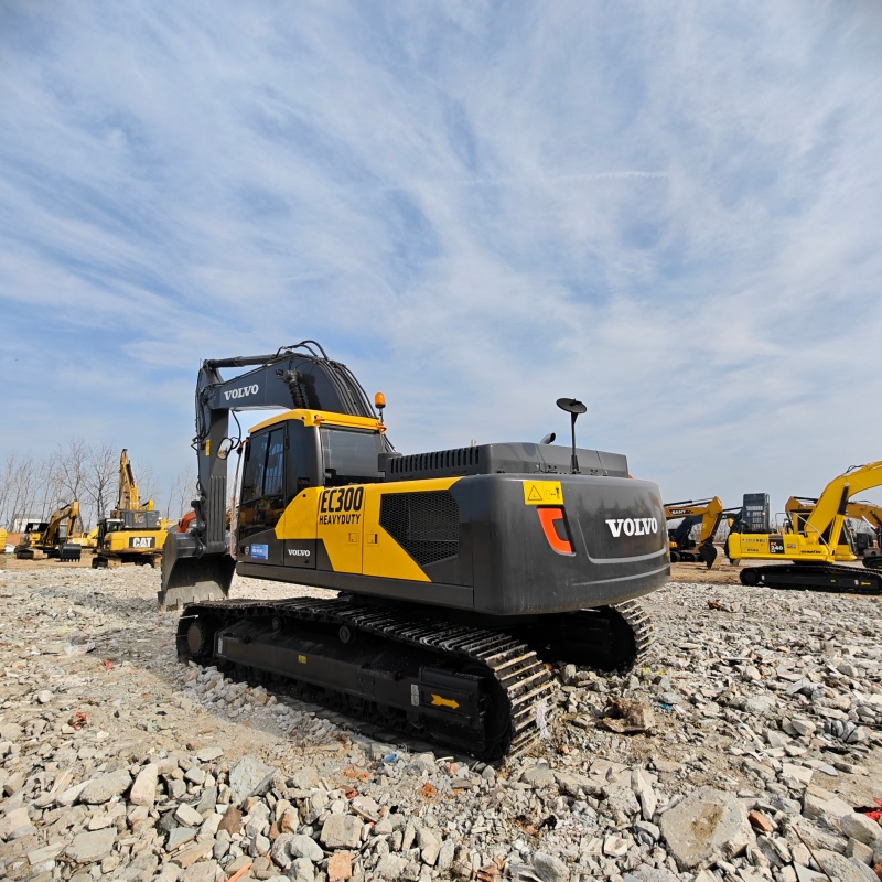 Volvo 300 image 11