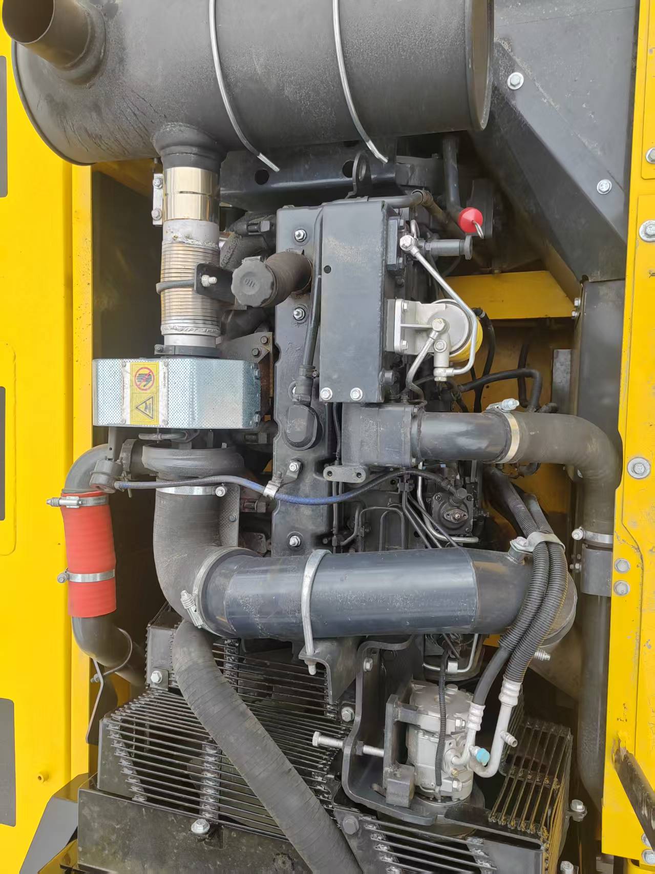 Komatsu 300-8 image 9