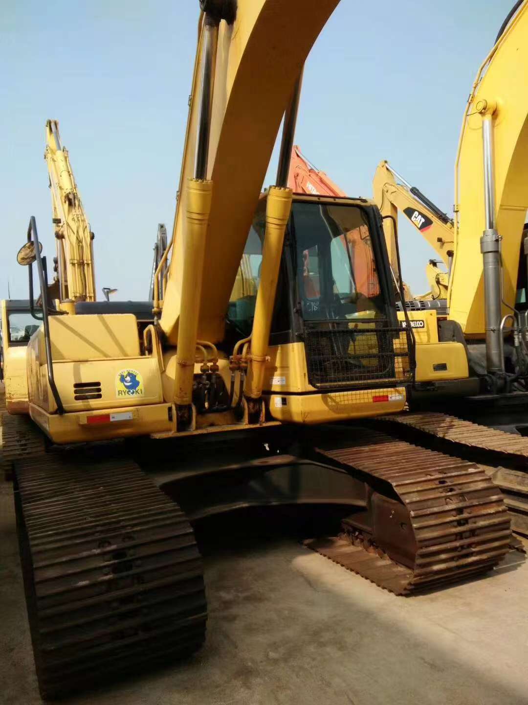 Komatsu 200-8 2 image 3