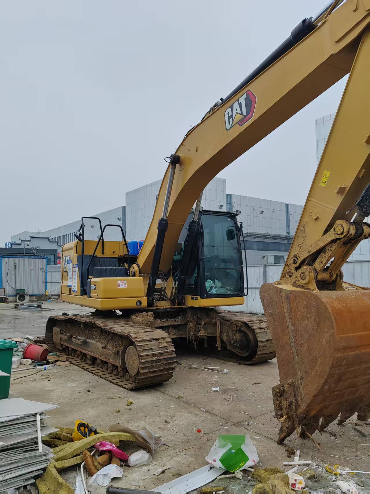 Caterpillar 320GC image 3