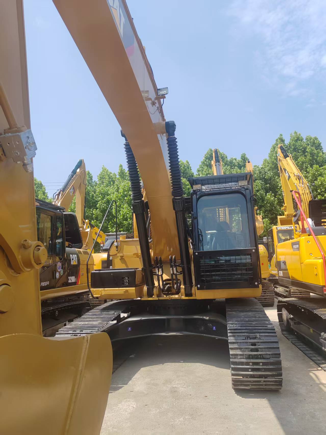 Caterpillar 325D2L image 3