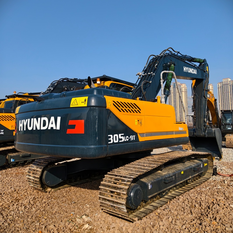 Hyundai 305 image 2