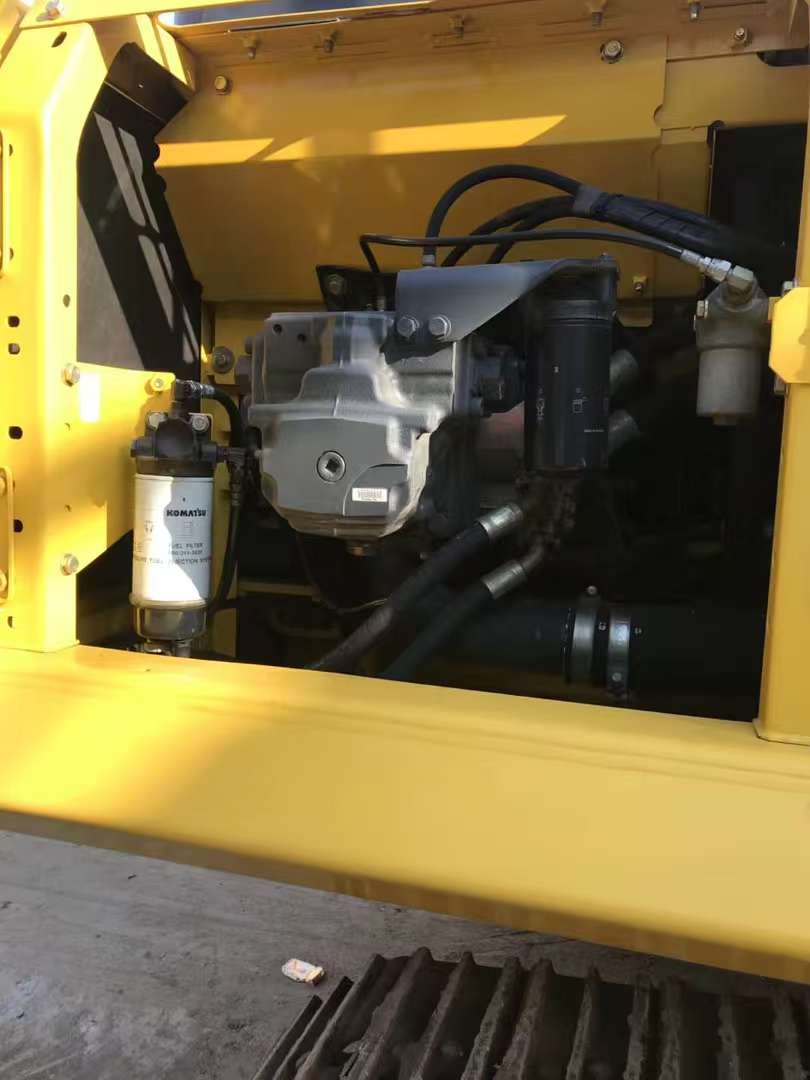 Komatsu 120 image 4