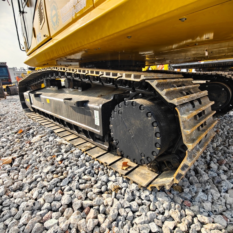 Komatsu 360 image 4