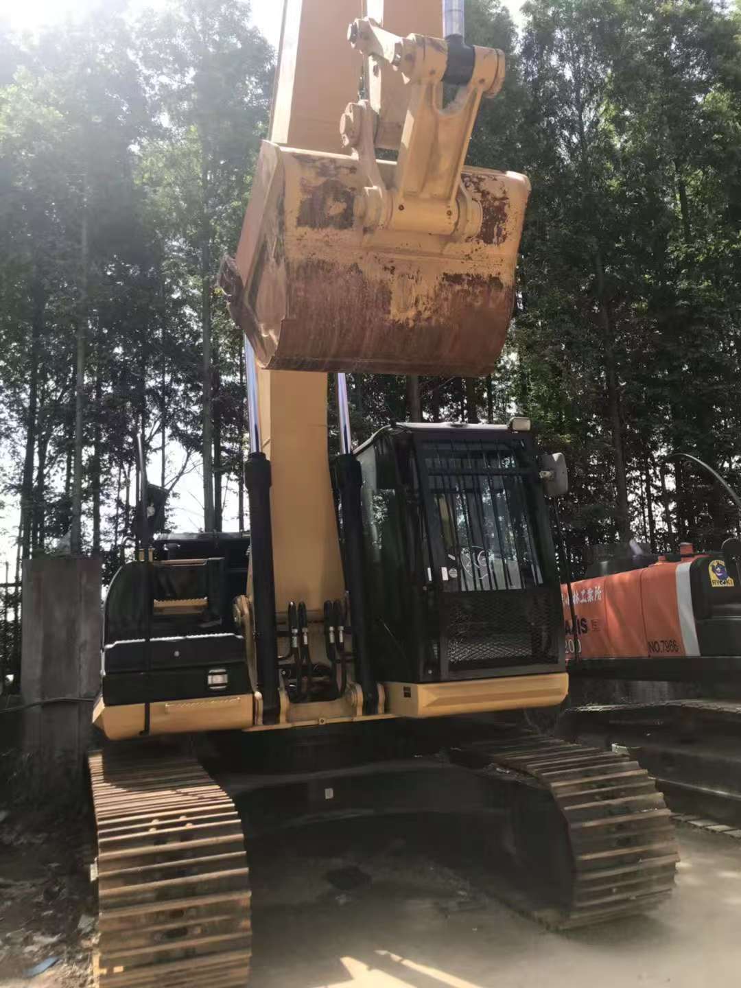 Caterpillar 323D image 4