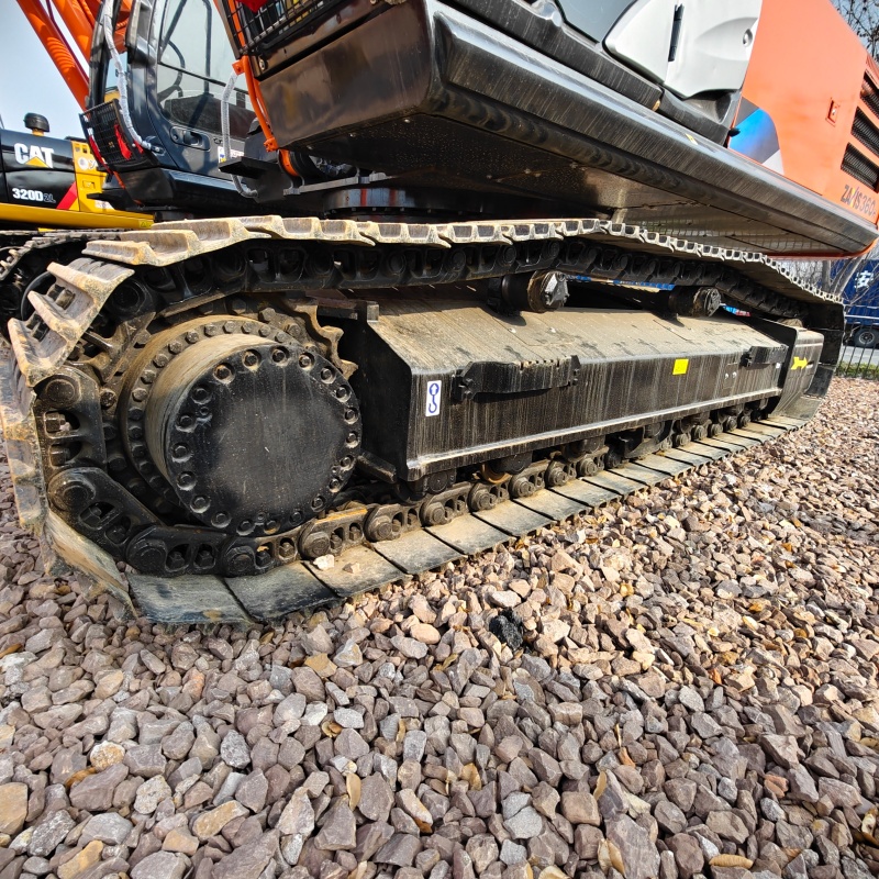 Hitachi 360 image 4