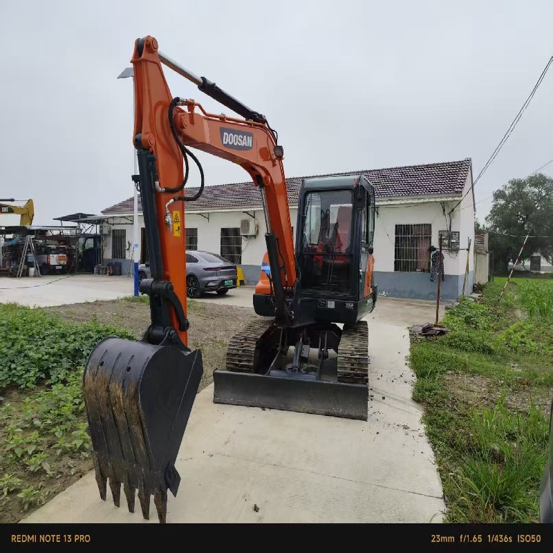 Doosan DX60 image 3