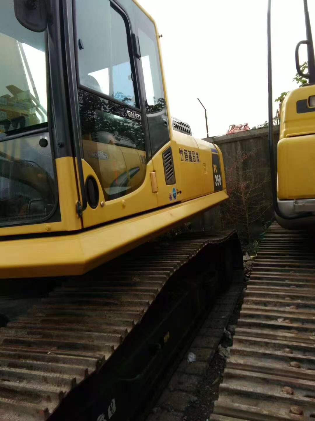 Komatsu 350-8 image 5