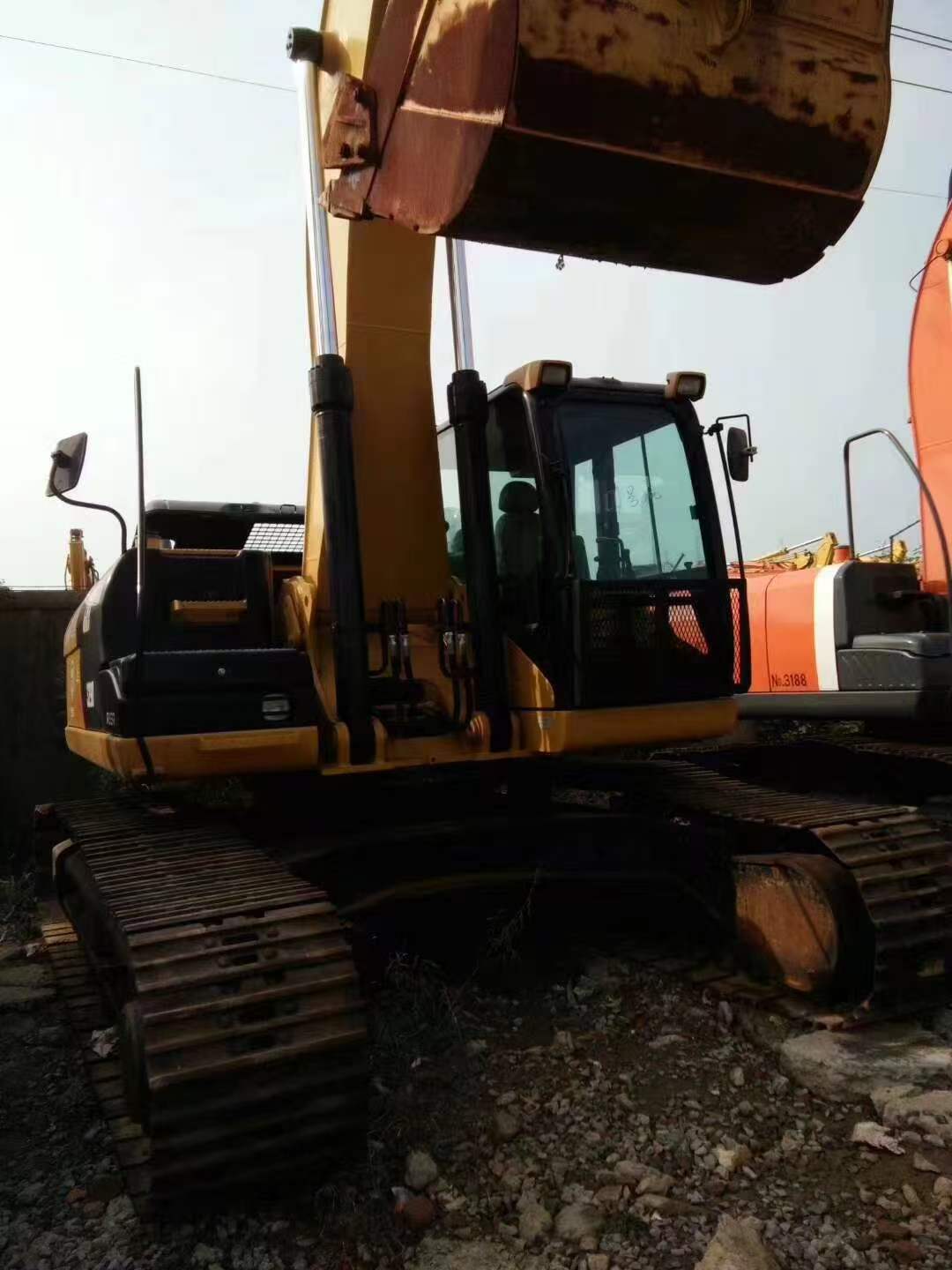 Caterpillar 329D image 5