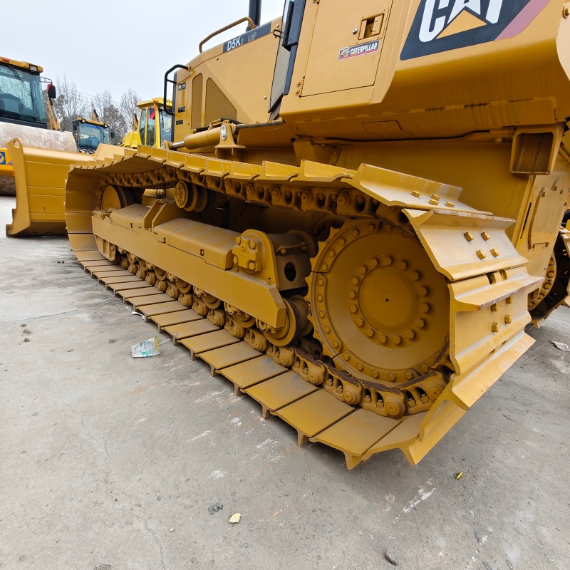Caterpillar D5K image 5