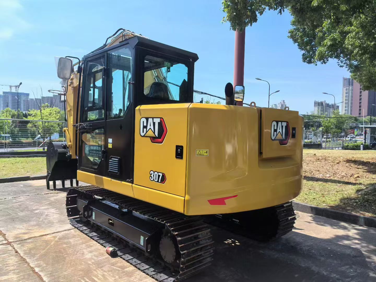 Caterpillar 307 image 5