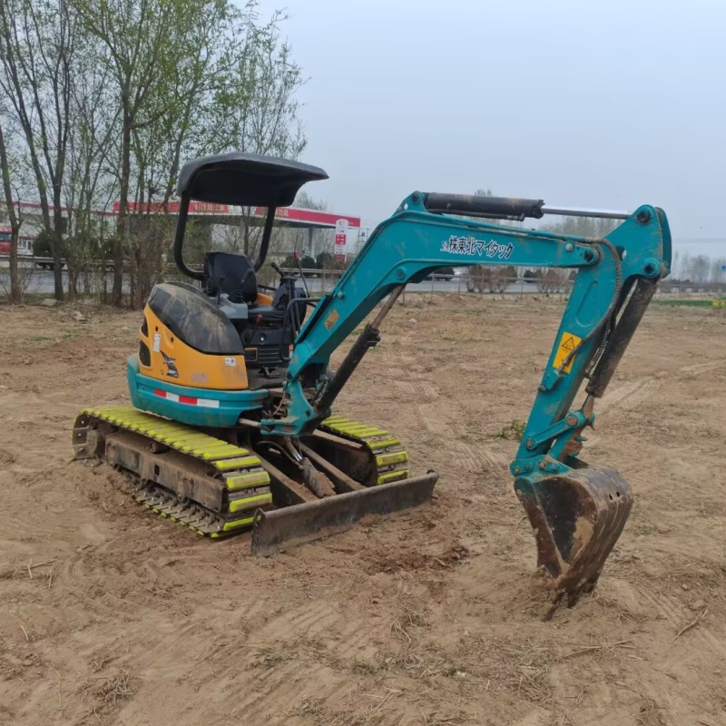 Kubota U25