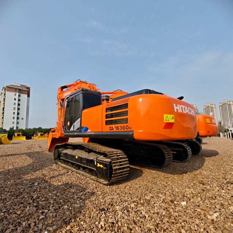 Hitachi 360 image 5