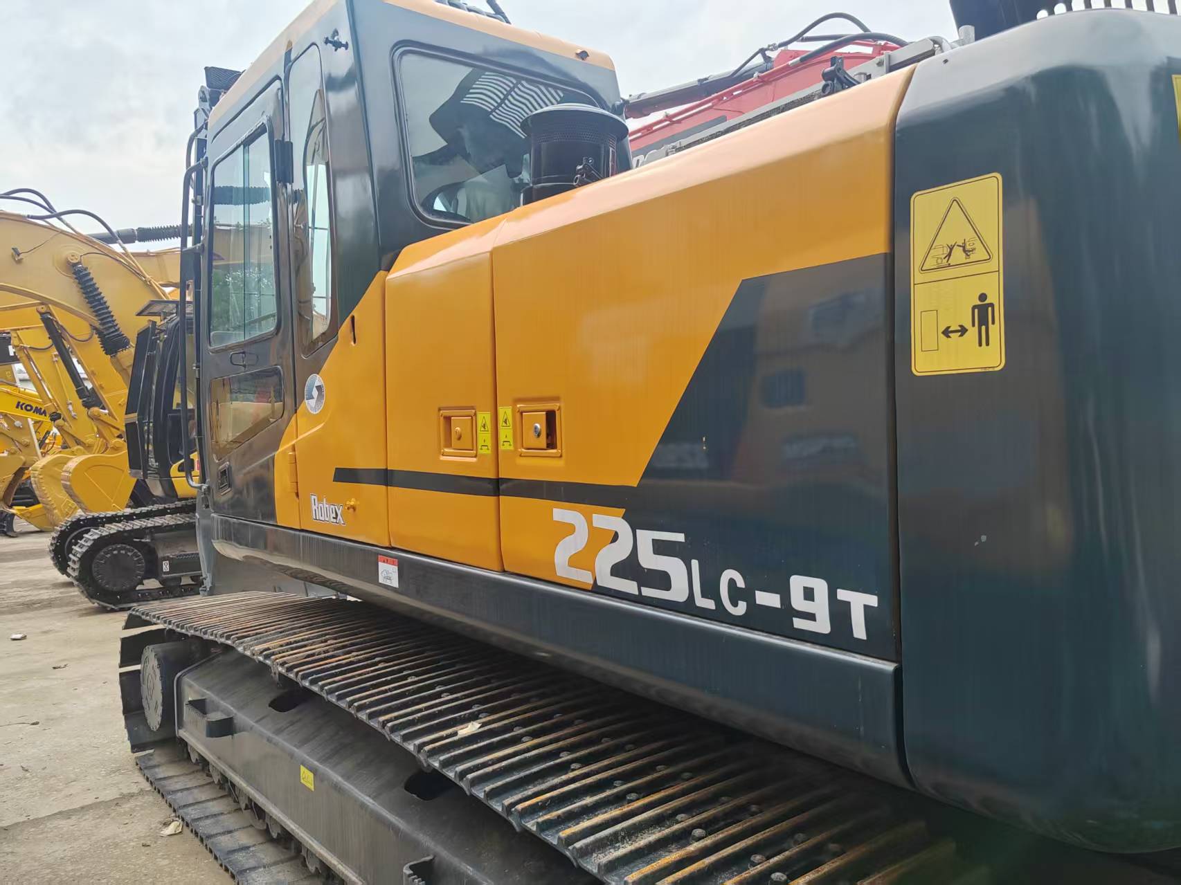Hyundai 255-9 image 5