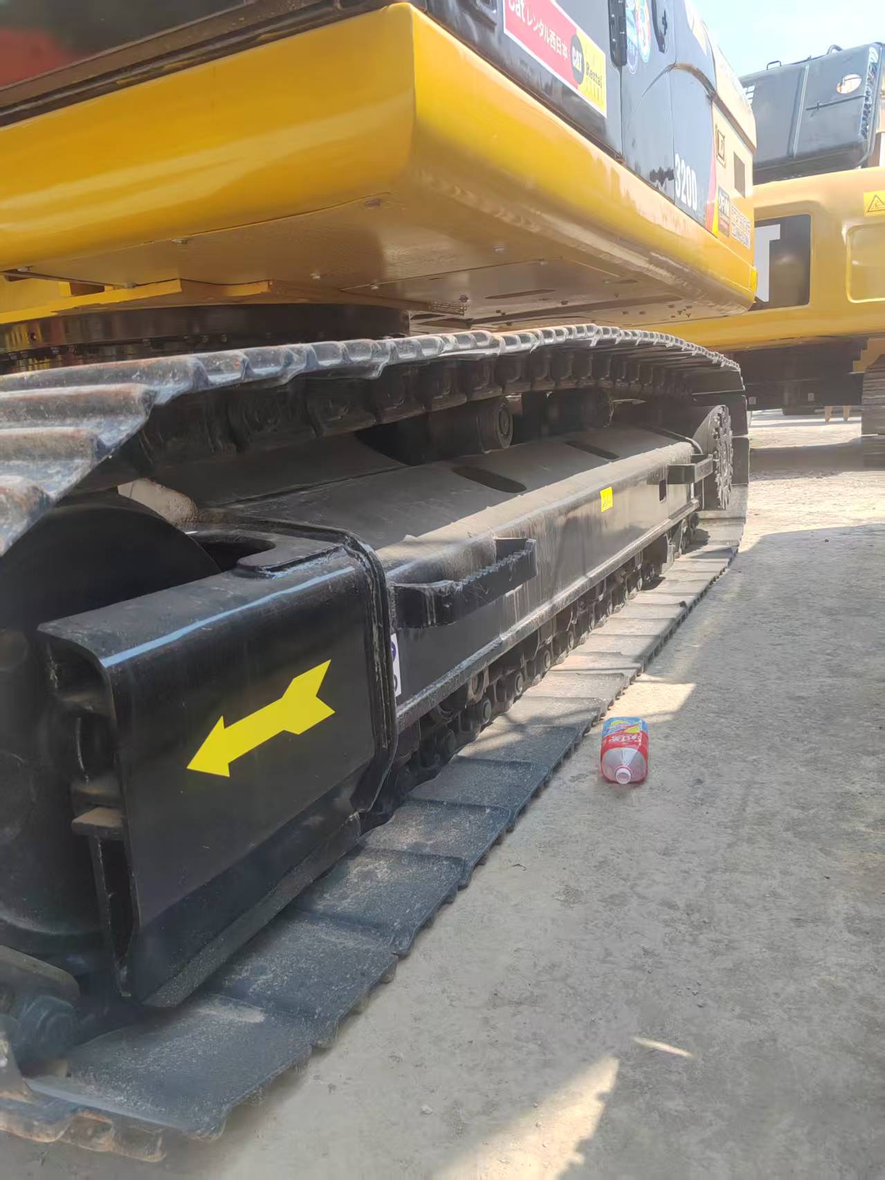 Caterpillar 320D2L image 6
