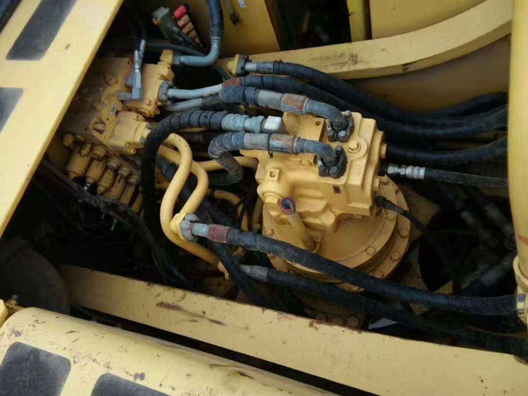 Komatsu 350 image 6