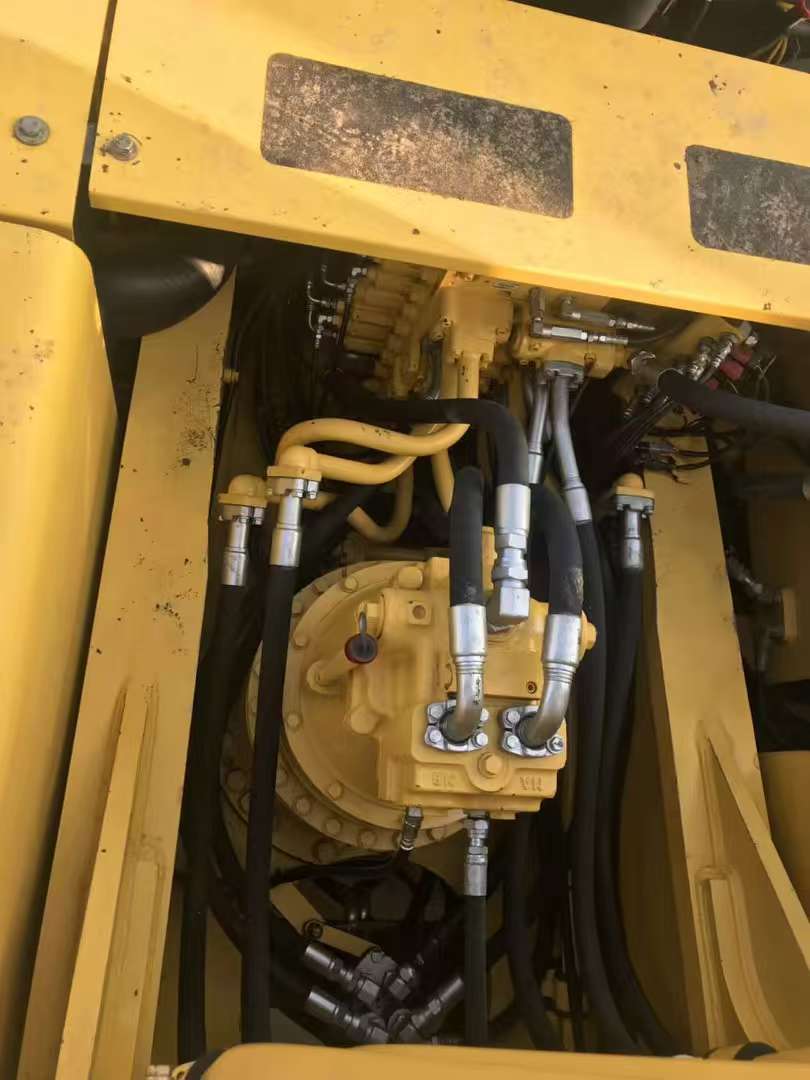 Komatsu 450 image 6
