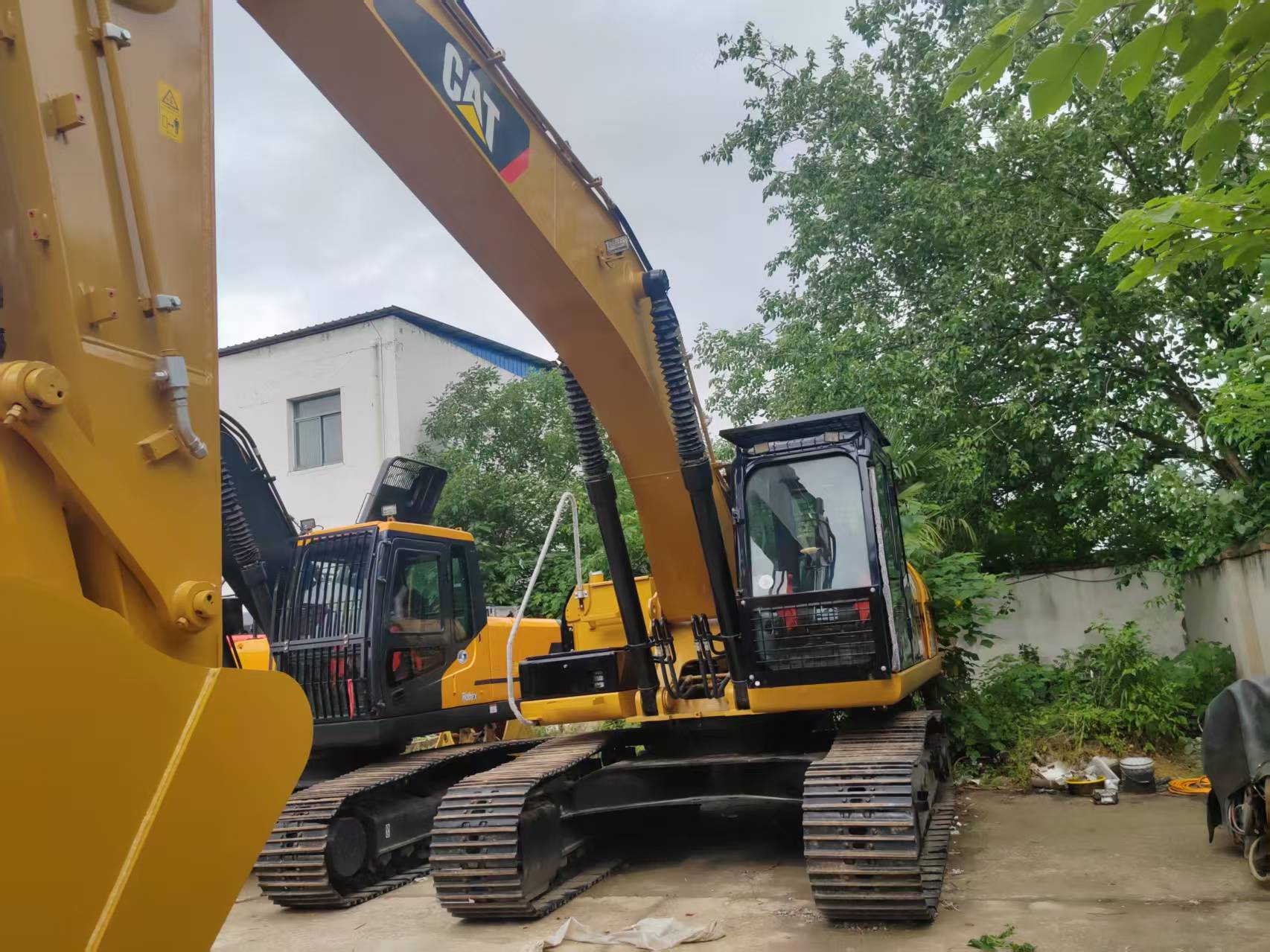 Caterpillar 329D 2 image 6