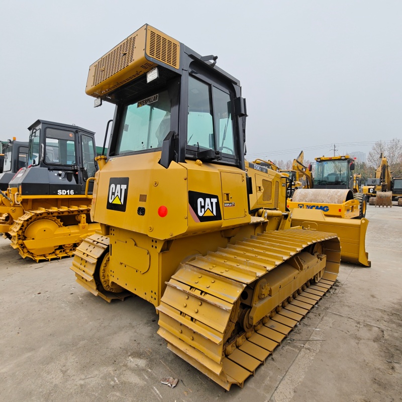 Caterpillar D5K image 6