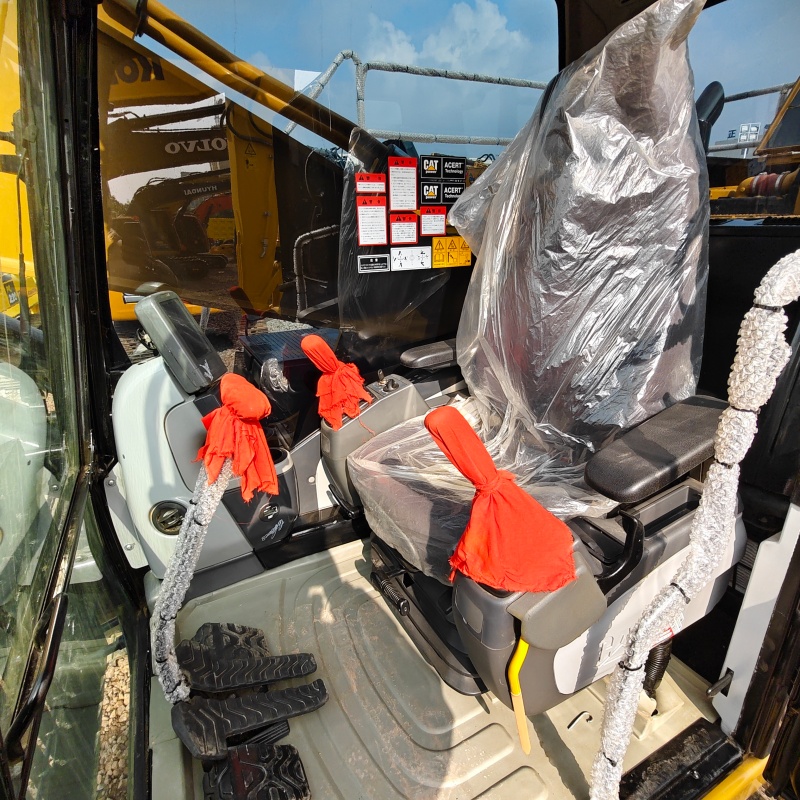 Caterpillar 349D image 7