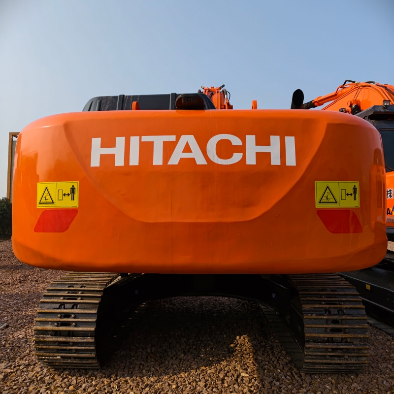 Hitachi 360 image 6
