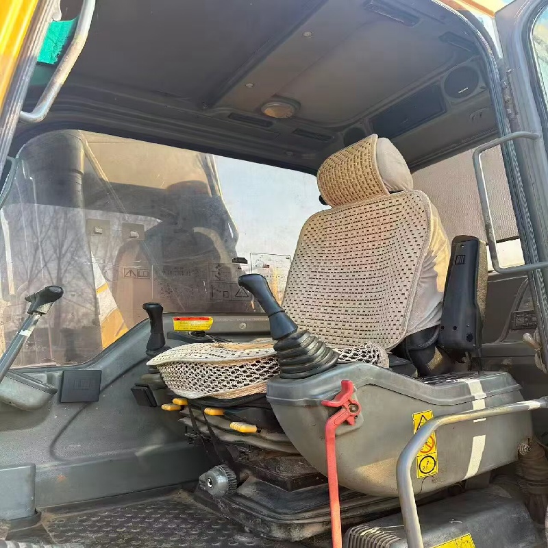 Volvo 210 Authentic（2） image 6