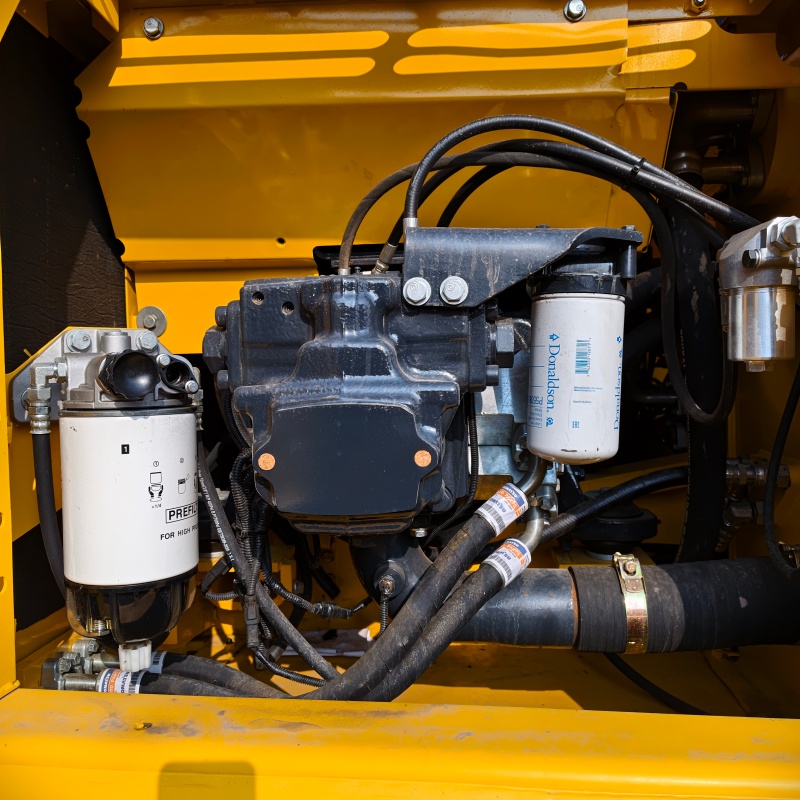 Komatsu 240 image 7
