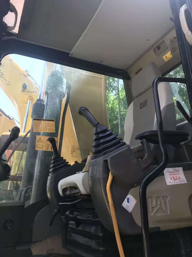 Caterpillar 323D image 7