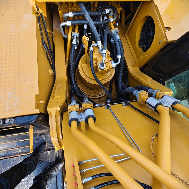 Caterpillar 336D image 9