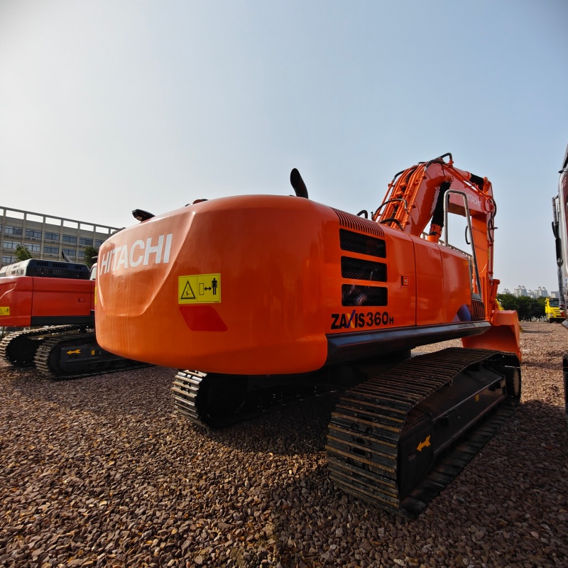 Hitachi 360 image 7