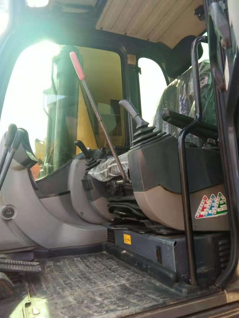Kobelco SK200 Yellow Tail image 8