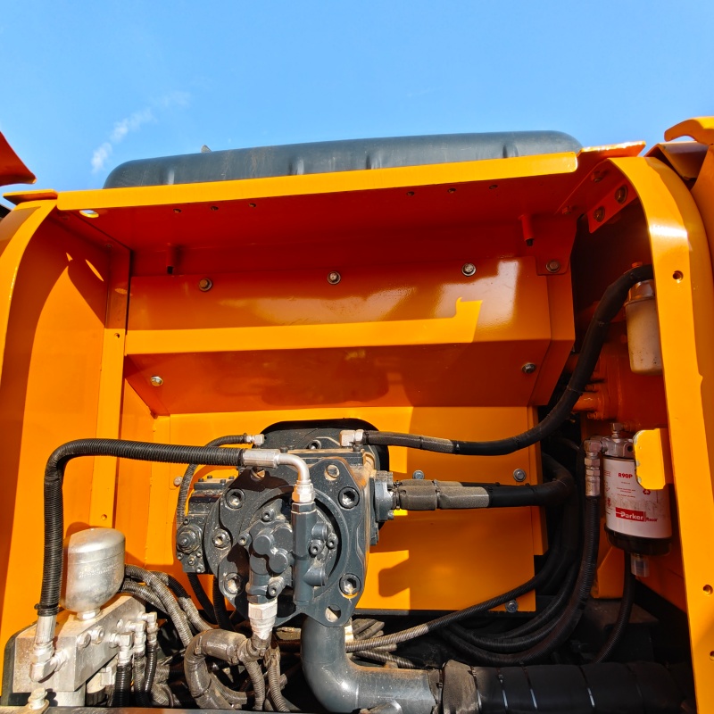 Hyundai 275 image 8