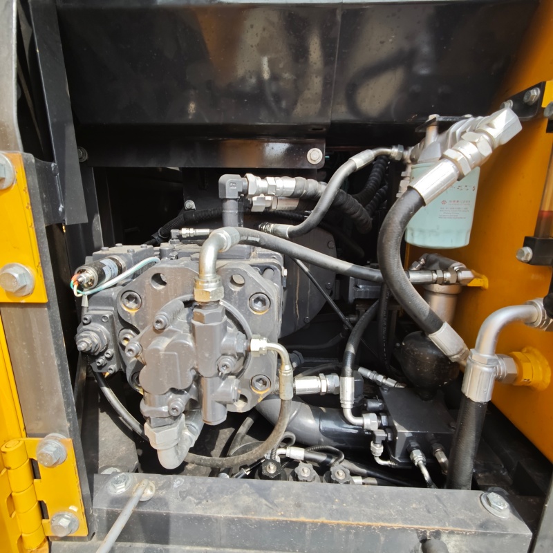 Volvo 140 image 10