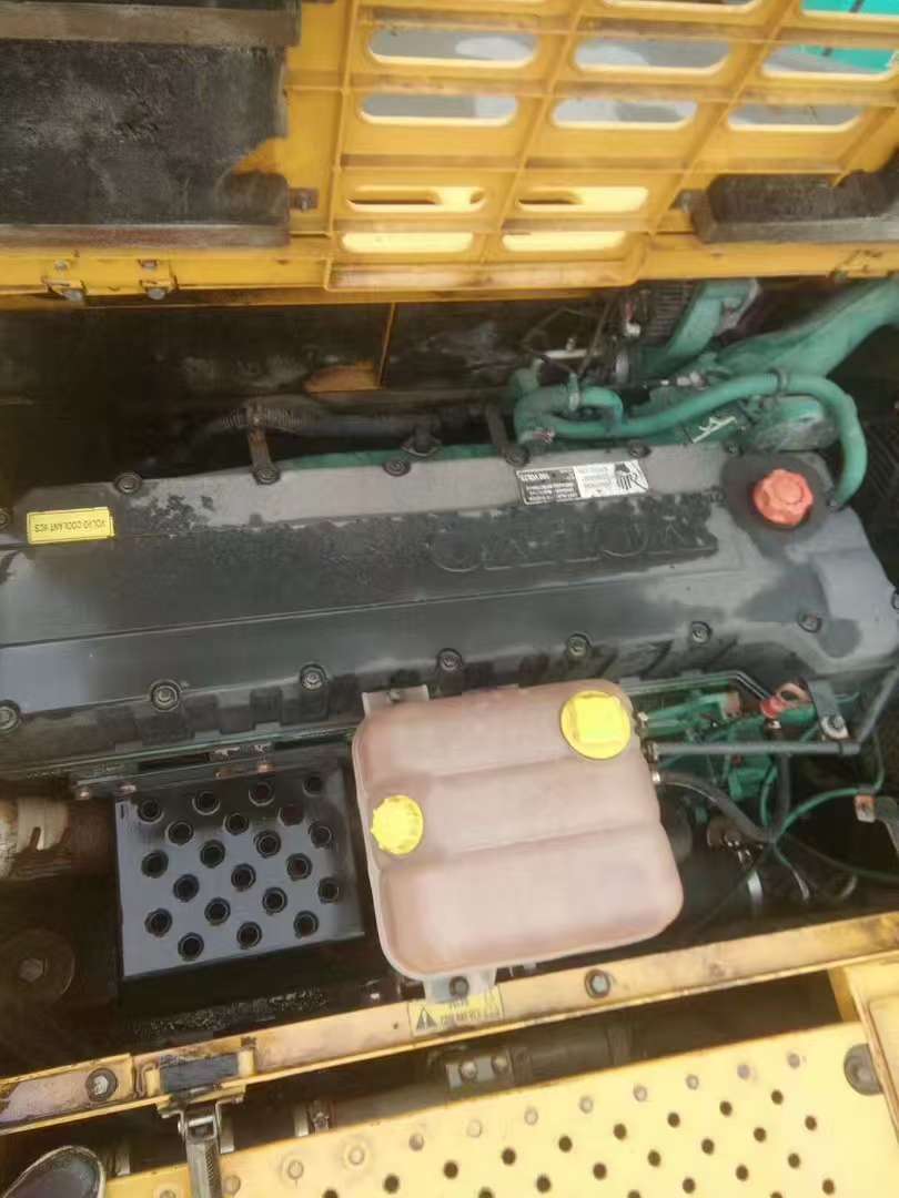 Volvo 460B image 7