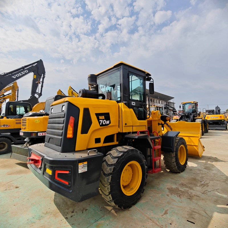 Komatsu 70 image 8