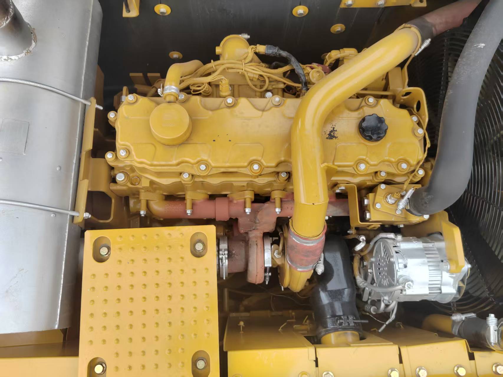 Caterpillar 325D2 image 8