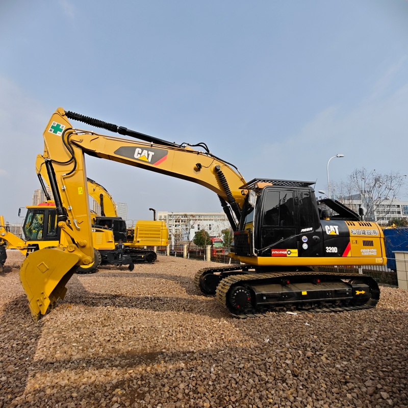 Caterpillar 320D image 7