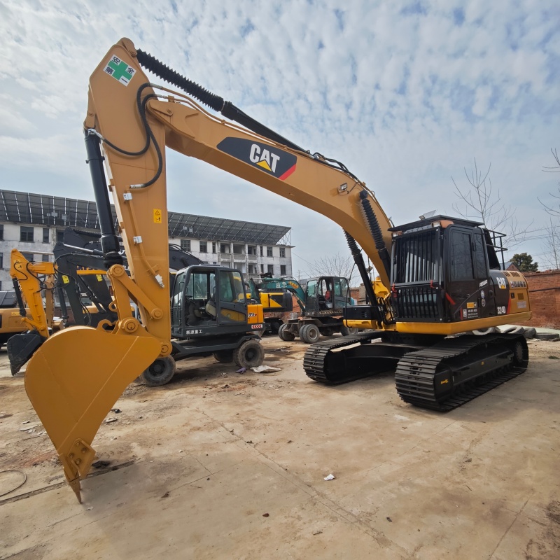 Caterpillar 324D image 7