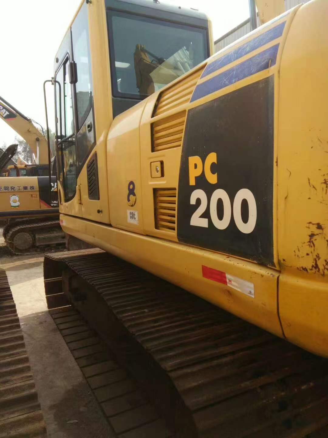 Komatsu 200-8 2 image 8