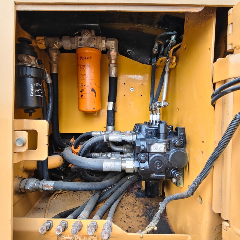 Caterpillar D5K image 9