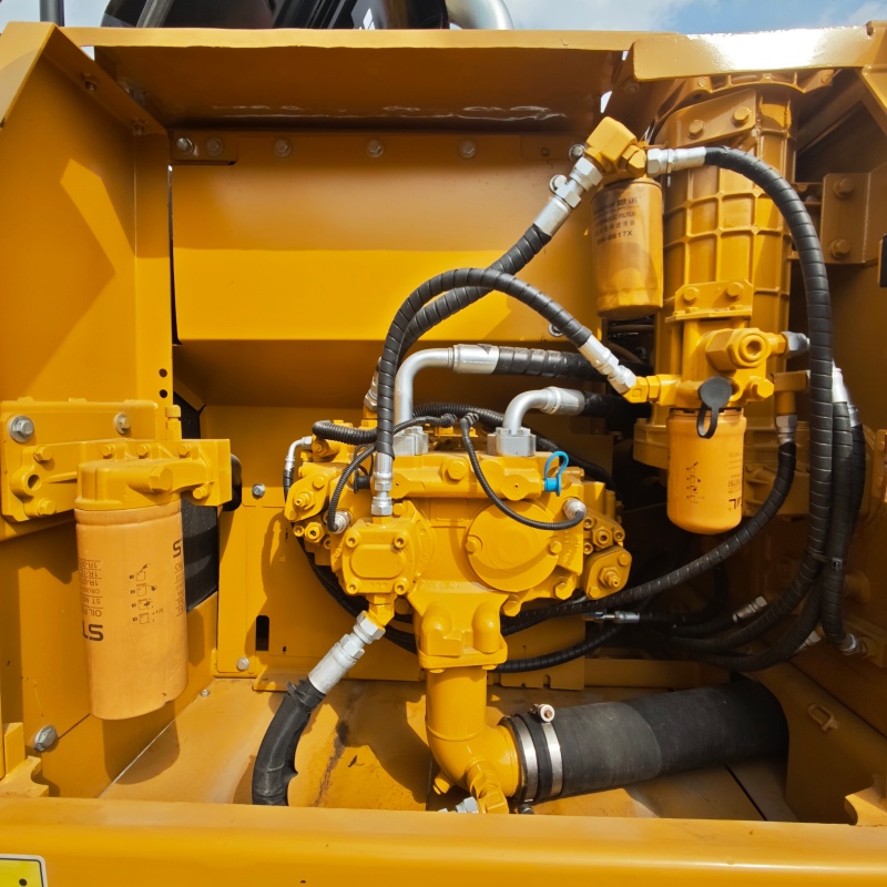 Caterpillar 324D image 9