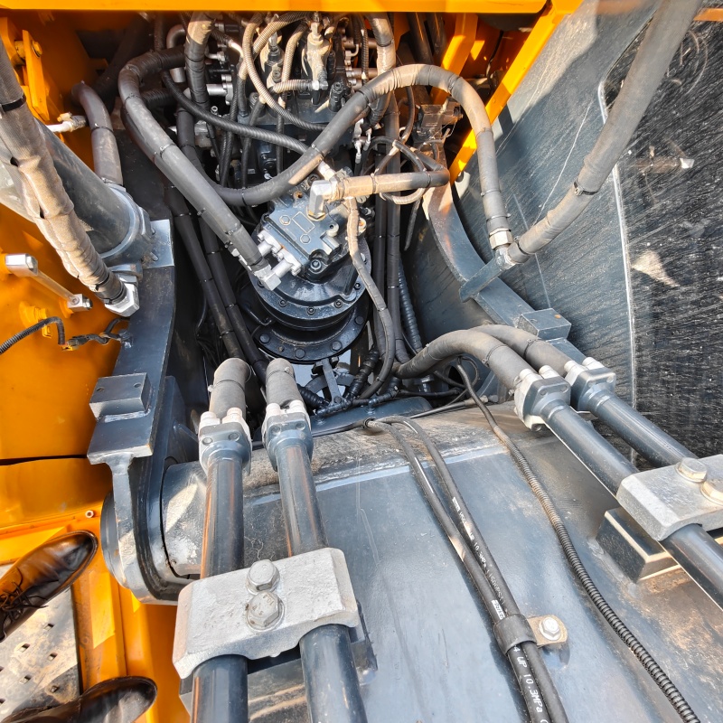 Hyundai 275 image 9